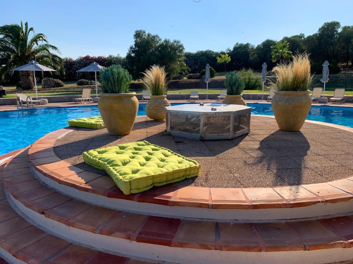 Olia Sea View Shared Pool Villa, Néa Fókaia מראה חיצוני תמונה