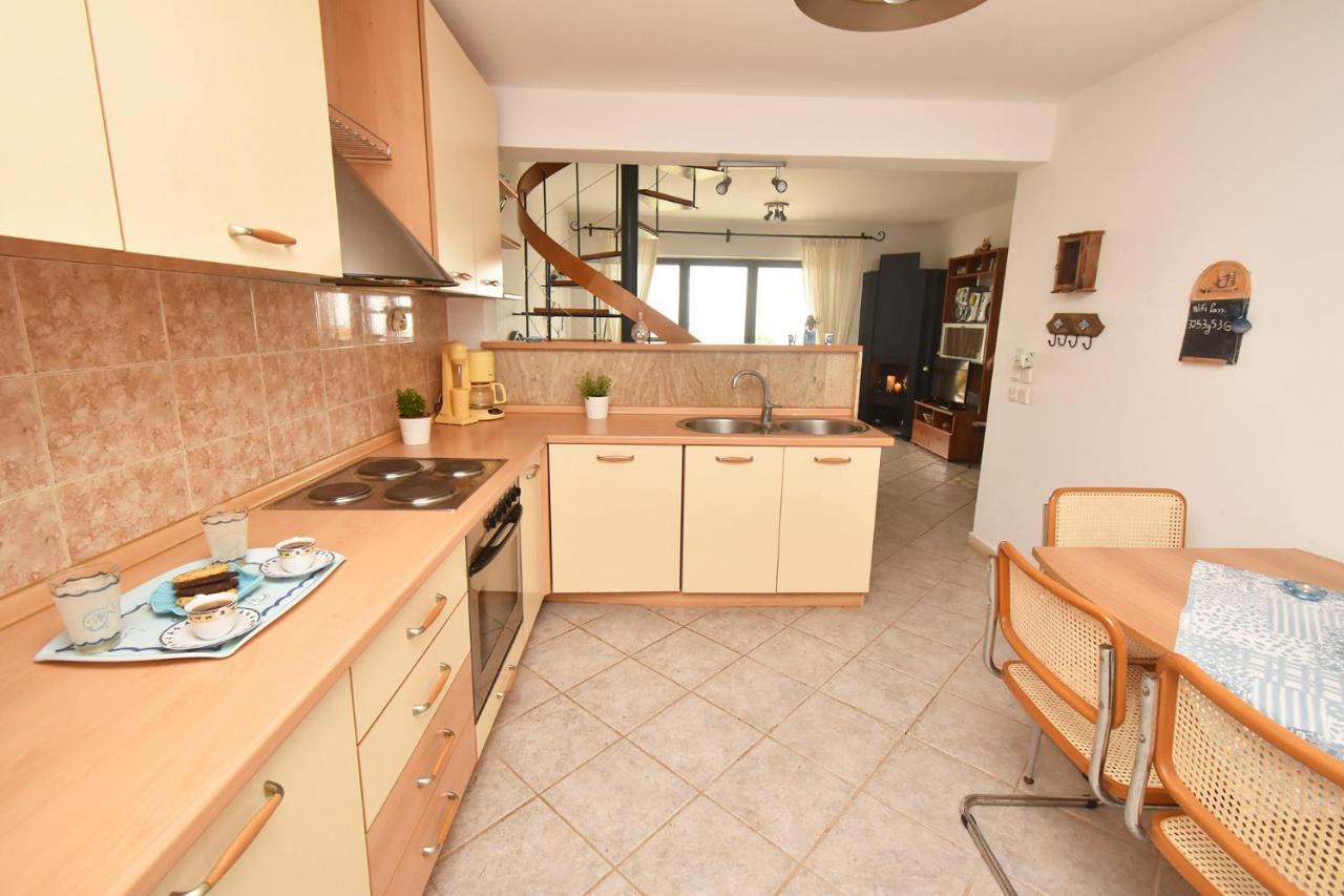 Olia Sea View Shared Pool Villa, Néa Fókaia מראה חיצוני תמונה