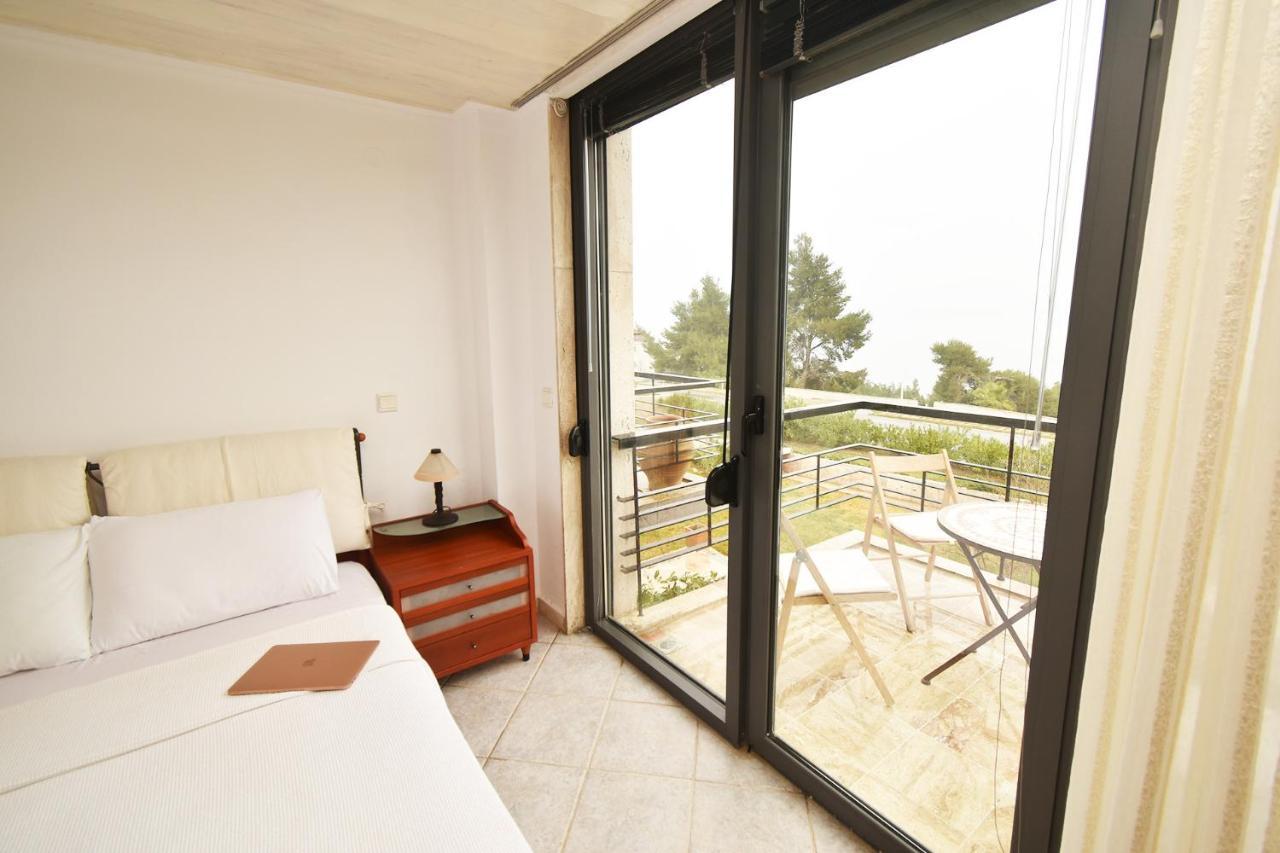 Olia Sea View Shared Pool Villa, Néa Fókaia מראה חיצוני תמונה